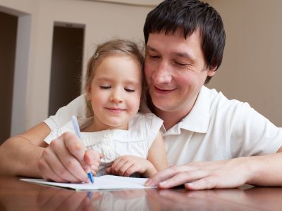 Η ιδέα αυτής της μαμάς να δημιουργήσει την «μπαμπαδο-ημέρα» είναι πανέξυπνη και γίνεται viral