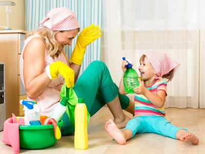 Δουλειές του σπιτιού: Το «σύστημα» που σκέφτηκε αυτή η μαμά είναι ιδιοφυές και δικαίως έγινε viral