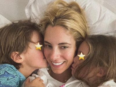 Η Δούκισσα Νομικού στο πατρικό με τα παιδιά της: Τα παιχνίδια με τον παππού & τα μαμαδίστικα φαγητά