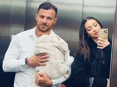 Γιώργος Αγγελόπουλος: Αποκάλυψε το όνομα της κόρης του και την «Mama Mia» τοποθεσία της βάφτισης