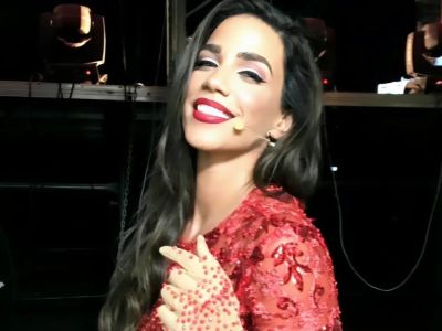 Κατερίνα Στικούδη: Χορεύει σε Christmas mood με τον μικρό της γιο στο μάρσιπο