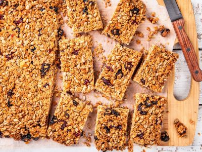 Σπιτικές μπάρες γκρανόλα με φιστικοβούτυρο - Εύκολες, νόστιμες και υγιεινές