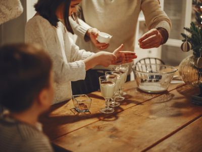 Eggnog για παιδιά: To αγαπημένο χριστουγεννιάτικο ποτό χωρίς αλκοόλ