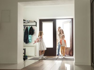 5 πράγματα που πρέπει να κάνουν τα παιδιά όταν έρχονται σπίτι από το σχολείο