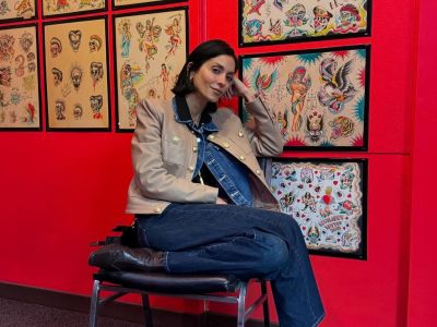 Σοφία Καρβέλα: Οικογενειακή απόδραση στον αγώνα Sixers – Bucks και η μαγεία του Αντετοκούμπο