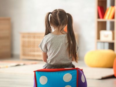 Γιατί το παιδί μου δυσκολεύεται να κάνει φίλους;