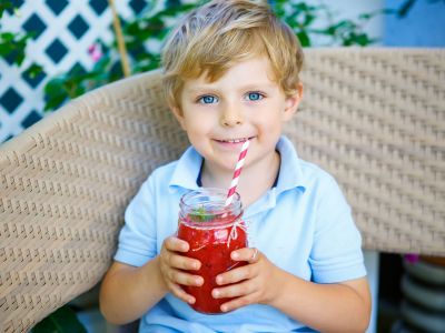 3 εύκολα και νόστιμα smoothies που τα παιδιά θα λατρέψουν