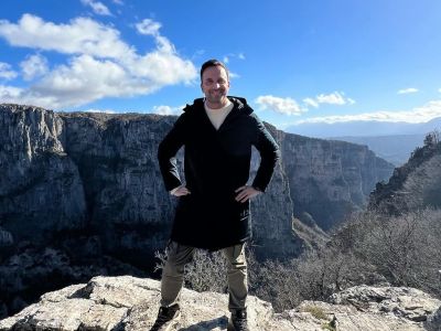 Ο Γιώργος Λιανός καμαρώνει τα παιδιά του σε ποδοσφαιρικούς αγώνες στη Θεσσαλονίκη