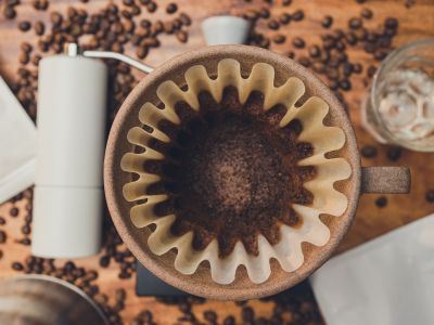 Απλά μην το πετάξετε! 10 τρόποι για να χρησιμοποιήσετε το κατακάθι του καφέ