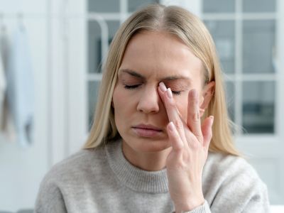 Οι γιατροί λένε ότι ένα σιωπηλό «μίνι εγκεφαλικό επεισόδιο» μπορεί να εξηγήσει τη συνεχή κόπωσή σας