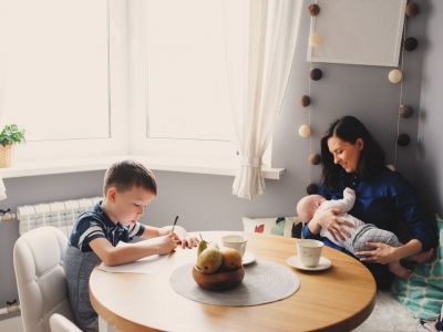 Η μόνη συμβουλή γονεϊκότητας που πρέπει να σταματήσεις αμέσως να ακολουθείς