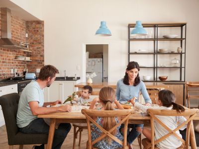 Με αυτό το απλό tip θα μεγαλώσετε έξυπνα και χαρούμενα παιδιά