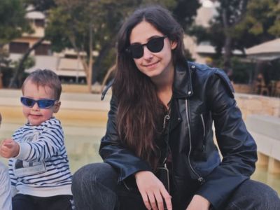 Φωτεινή Αθερίδου: Ο γιος τη έγινε δύο ετών – Η τούρτα γενεθλίων του είναι η αγαπημένη των παιδιών