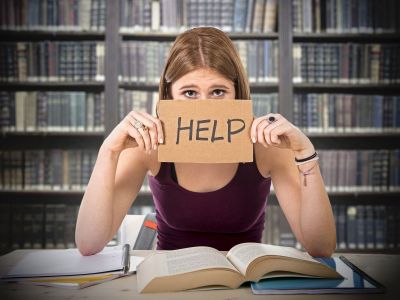 Πανελλήνιες 2025: Όταν το άγχος του παιδιού ξεφεύγει - Τι μπορεί να κάνει ο γονιός;