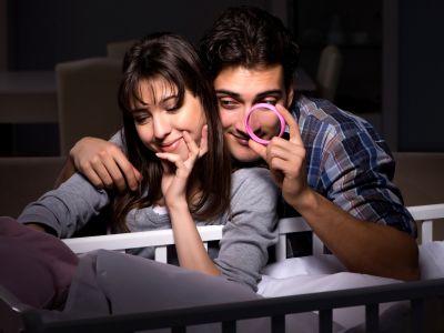 9 πράγματα που ορκιστήκατε ότι δεν θα κάνατε ποτέ ως νέοι γονείς (κι όμως τα κάνατε)