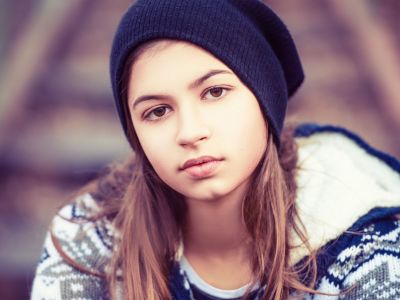 Πώς οι ορμόνες επηρεάζουν τη διάθεση της έφηβης;