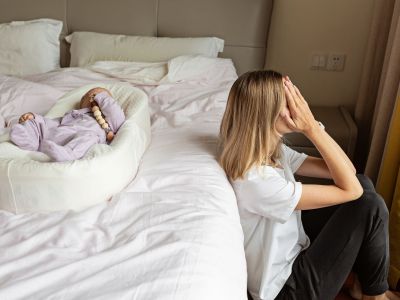 Ώρα να μιλήσουμε για την ψυχική υγεία των μαμάδων - Η μάχη με την αόρατη κούραση καλά κρατεί