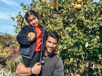 Ετεοκλής Παύλου: Δεν φαντάζεστε πώς περνάει τα Σαββατοκύριακα με την κόρη του