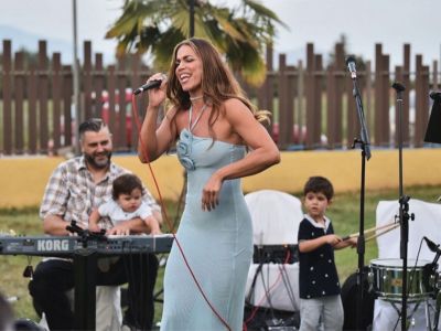 «Stikoudi and the Sheriffs»: Η ανάρτηση της Κατερίνας Στικούδη με τους άνδρες της ζωής της