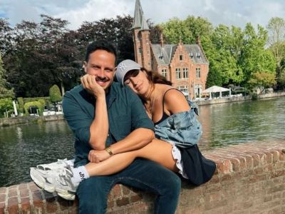 Δημήτρης Μακαλιάς-Αντιγόνη Ψυχράμη:Το επαγγελματικό ταξίδι με τον γιο τους στις Βρυξέλλες