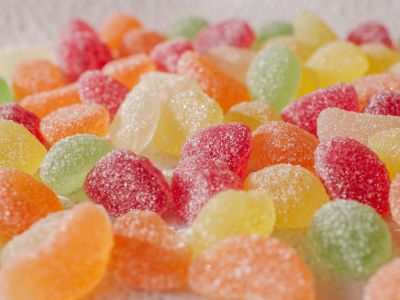 Όταν τα γλυκά κρύβουν κινδύνους: Μία προειδοποίηση για τους γονείς με αφορμή τα ζελεδάκια κάνναβης