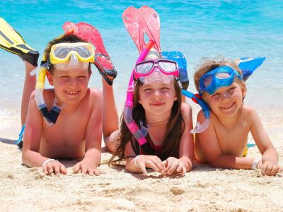 5 βασικές συμβουλές για την ασφάλεια των παιδιών στην παραλία