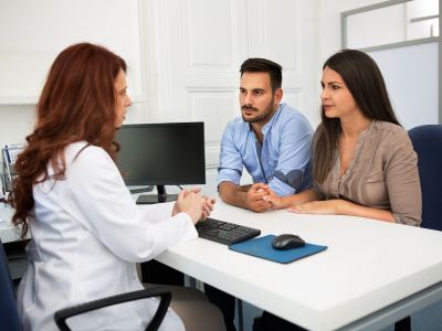 Προσπαθείτε να κάνετε παιδί; Πότε πρέπει να ζητήσετε βοήθεια από ειδικό γονιμότητας;