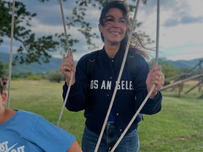 Μαμά και καριέρα: Πώς η Κατερίνα Παπουτσάκη αντιμετωπίζει ισορροπία και ενοχές