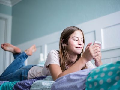 Social media detox: Οι έφηβοι βάζουν όρια στο κινητό για λόγους ψυχικής υγείας, σύμφωνα με έρευνα