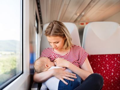 1 minute expert tips: Καλοκαίρι και θηλασμός on the road (vid)