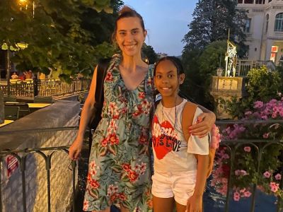 Βίκυ Βολιώτη: Το φωτογραφικό άλμπουμ από τις διακοπές με την κόρη της στη Νότια Γαλλία