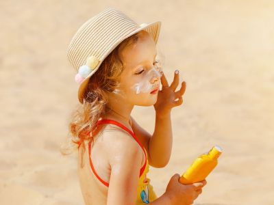 Ναι, το αντηλιακό λήγει - Δείτε τι πρέπει να γνωρίζετε