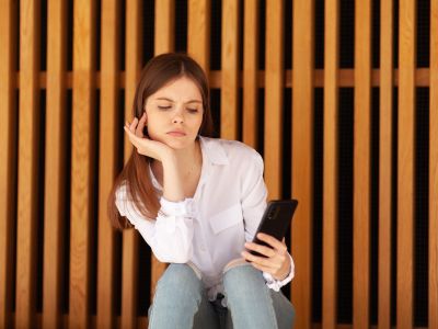 Πώς το body shaming στα social media επηρεάζει ψυχικά τα κορίτσια στην εφηβεία