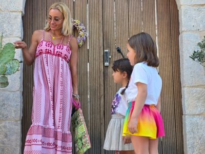 Η Βασιλική Μιλλούση δείχνει πώς περνούν τις διακοπές τους… χωρίς οθόνες