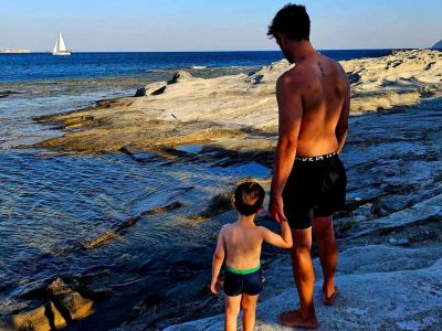 Ο Ορφέας Αυγουστίδης δημοσίευσε την πιο καλοκαιρινή φωτογραφία του γιου του