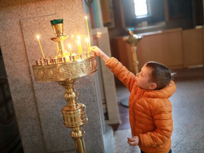 15 Αυγούστου: Πώς να μιλήσετε στα παιδιά σας για την Παναγία