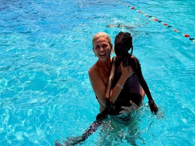 Χριστίνα Κοντοβά: Η Έιντα και το πάρτι των ονείρων της... σε νεροτσουλήθρες