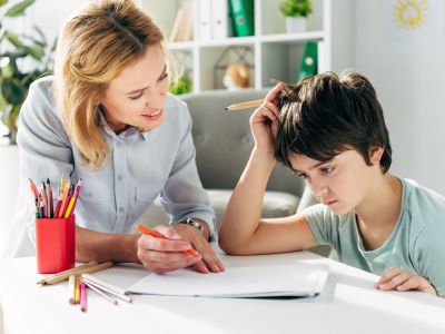 Τα πρώτα σημάδια δυσλεξίας σε παιδιά: Checklist για την τάξη και το σπίτι