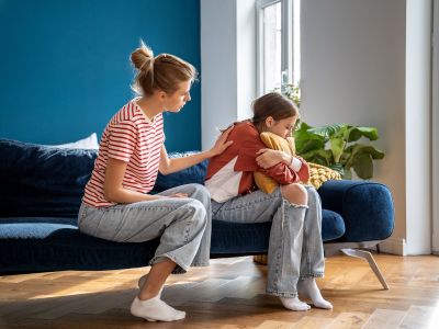 Γιατί η εφηβεία είναι γεμάτη με άγχος; 5 τρόποι να βοηθήσετε το παιδί σας να το ξεπεράσει