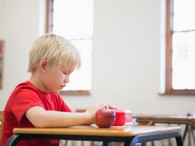 Lunchbox shaming: Μήπως τα παιδιά σας ντρέπονται για το κολατσιό τους στο σχολείο;