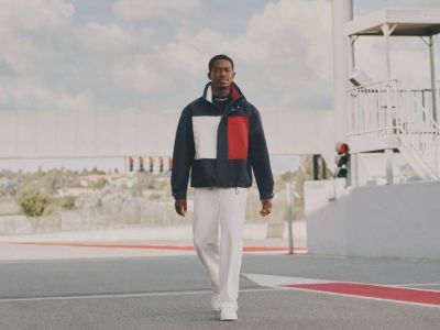 Formula 1, μόδα & αδρεναλίνη: Η Tommy Hilfiger οδηγεί την τάση με τη συλλογή APXGP