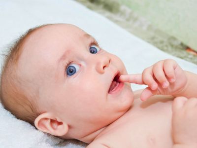 Είναι φυσιολογικό να γεννηθεί ένα μωρό με δόντια;