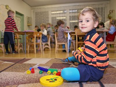 Βρεφονηπιακοί και παιδικοί σταθμοί: Αύξηση των εισοδηματικών ορίων για πολύτεκνες οικογένειες