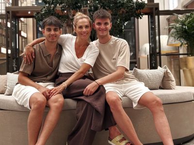 Ντορέττα Παπαδημητρίου: «Οι κοινές διακοπές δεν είναι δεδομένες» – Η τρυφερή αναφορά στους γιους της