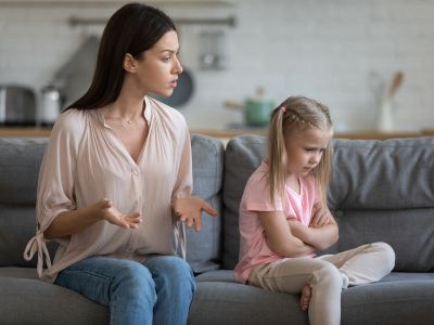 5 φράσεις που λέμε στα παιδιά μας και τα τραυματίζουμε ψυχικά