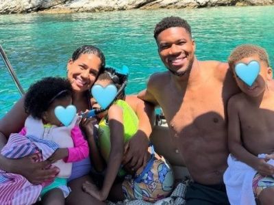 Family first:Οι συγκινητικές φωτογραφίες του Γιάννη Αντετοκούνμπο με την οικογένειά του μετά τη νίκη