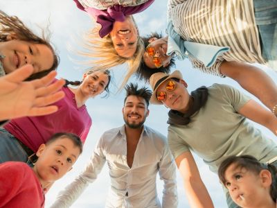 Πώς να χτίσεις σχέσεις με γονείς από το σχολείο του παιδιού σου