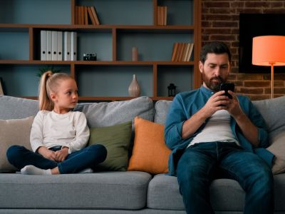 Πώς η προσοχή μας διαμορφώνει την αυτοεκτίμηση του παιδιού