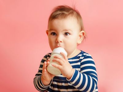 Το γάλα σόγιας περιέχει ορμόνες; Aν ναι, είναι ασφαλές για το παιδί μου;