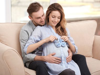 8ος μήνας εγκυμοσύνης: Όσα πρέπει να ξέρετε για εσάς και το μωρό σας